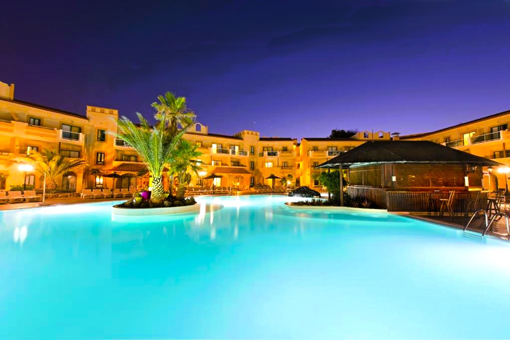 Parrotel Aqua Park Resort